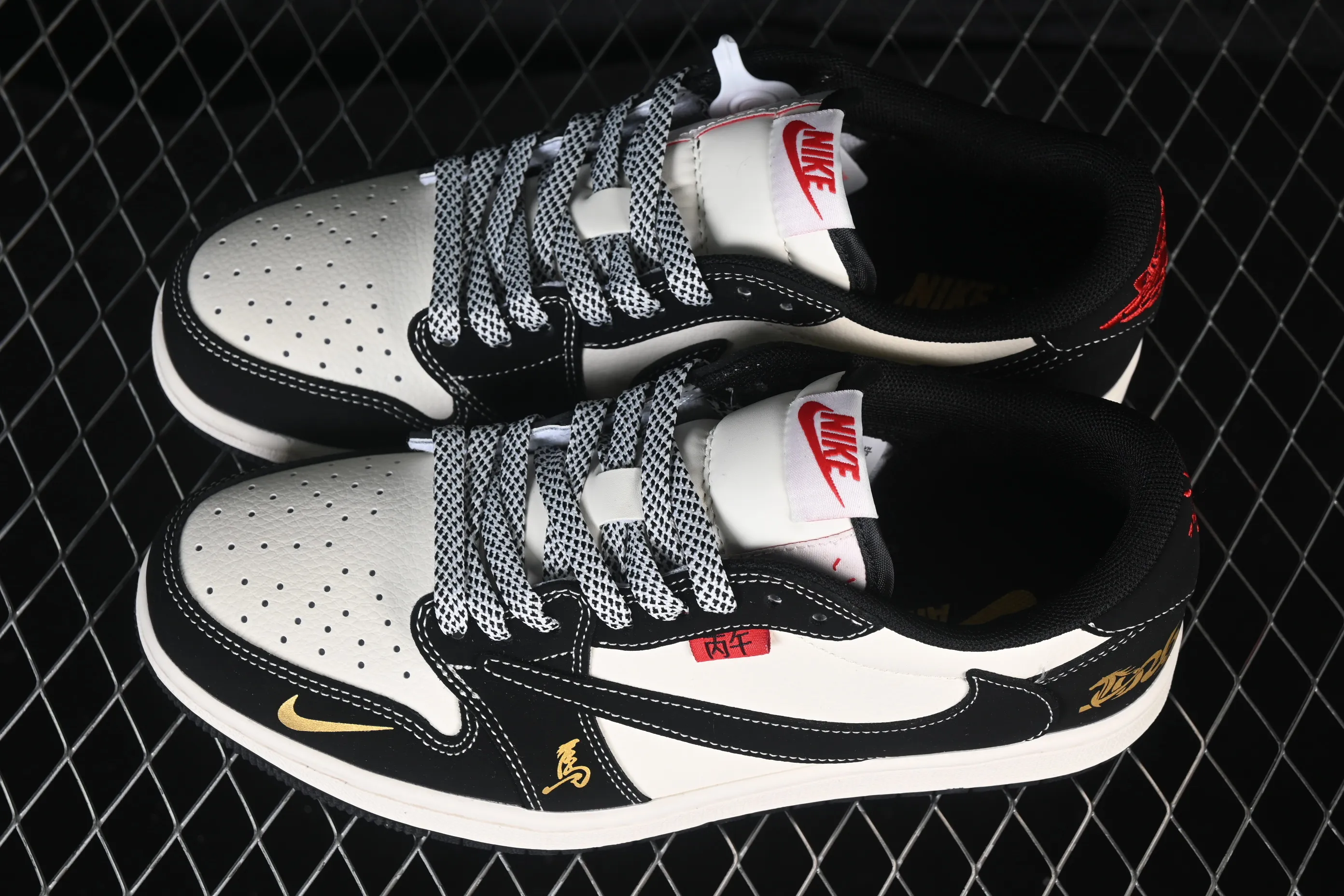 All categories Air Jordan Jordan series basketball shoes Air Jordan 1 Low High-end customized low-top sneakers Air Jordan 1 Low AJ1 Joe 1 black and white panda contrast high-end customized low-top retro basketball shoes MZ9588-823